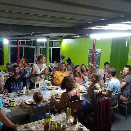 Tilapasse Resto & Guest House Port South East Ngoại thất bức ảnh