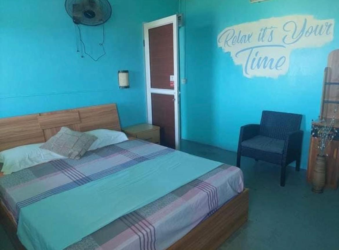 Tilapasse Resto & Guest House Port South East Ngoại thất bức ảnh