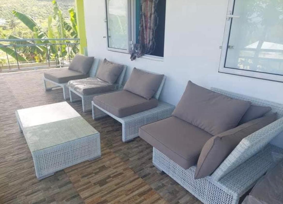 Tilapasse Resto & Guest House Port South East Ngoại thất bức ảnh